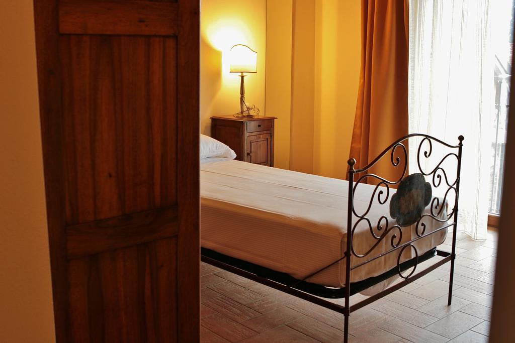 Agriturismo Cavrigo Lodi Cameră foto