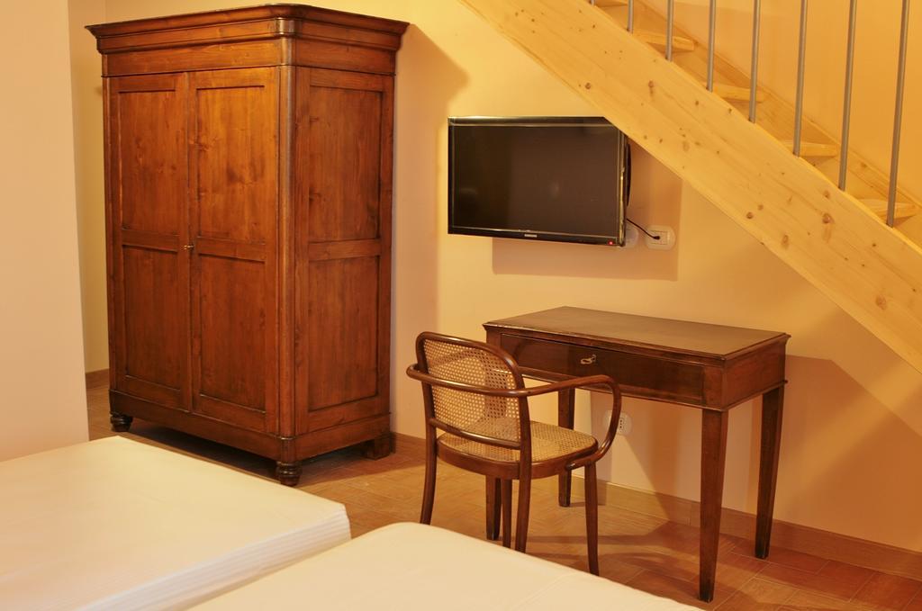 Agriturismo Cavrigo Lodi Cameră foto